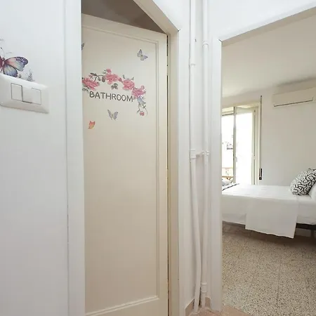 Center In A Few Minutes, La Fenice Apartment