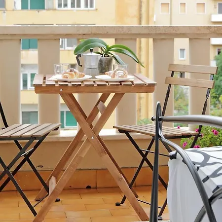 Center In A Few Minutes, La Fenice Apartment *